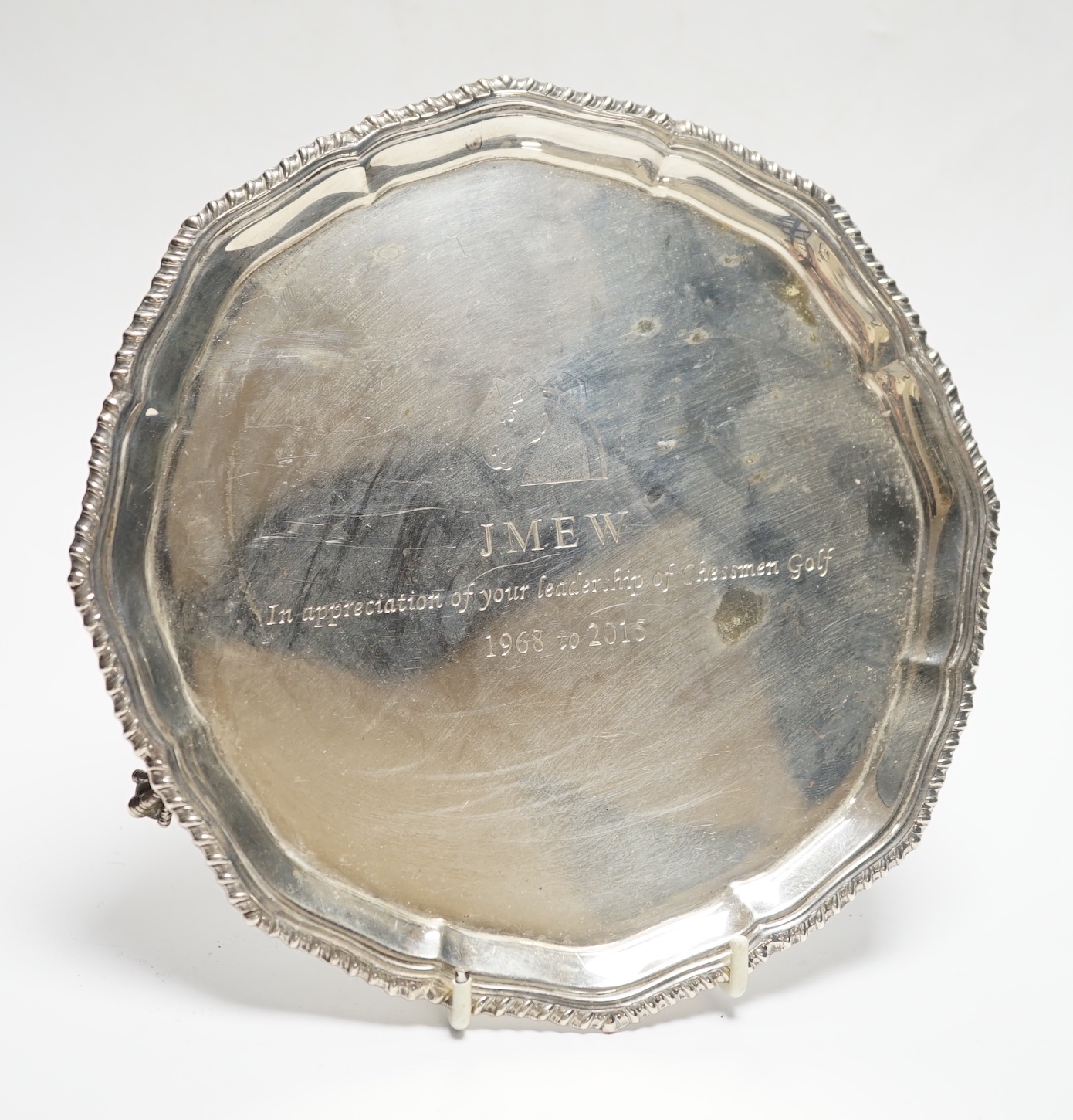 A George V silver waiter, of shaped circular form, on three claw and ball feet, Fordham & Fordham, Sheffield, 1923, 20.7cm, 10.6oz.
